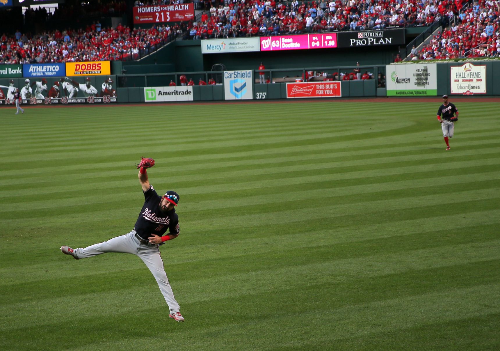 Washington Nationals vs St. Louis Cardinals, Game 2 NLCS in St. Louis